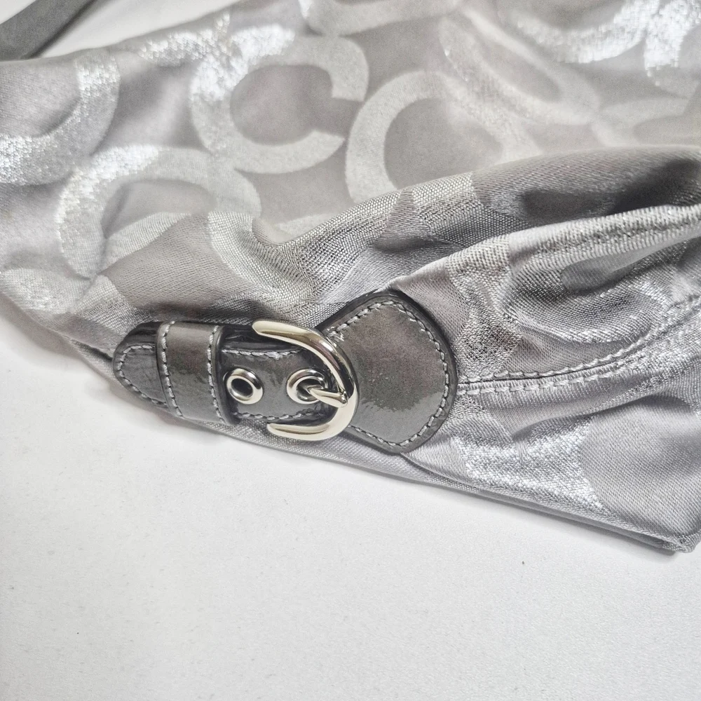Coach Madison Maggie Op Art Shoulder Bag Silver - Picture 2 of 6